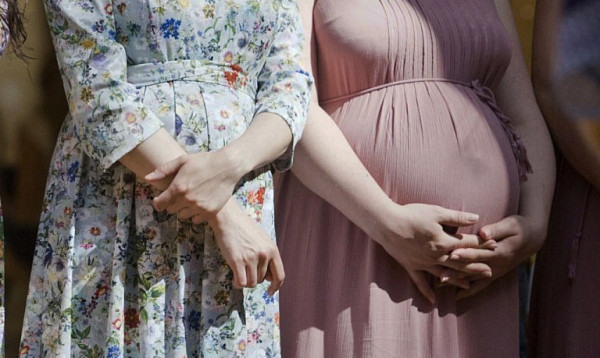 В ХМАО студенткам назначили выплаты по беременности на 4,9 млн рублей