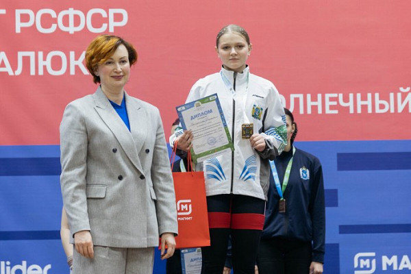 Лучшие тяжелоатлеты России померились силой в Сургутском районе Лучшие тяжелоатлеты России померились силой в Сургутском районе