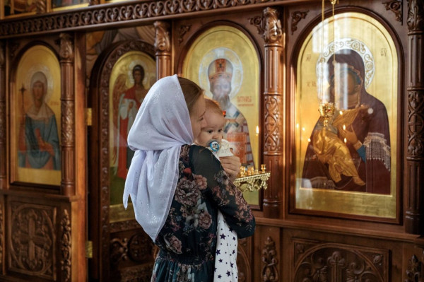 В Ханты-Мансийской митрополии развернут масштабную программу в честь Года молодой семьи