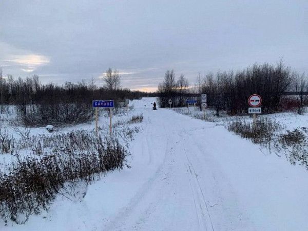 На всех зимниках в ХМАО ограничили грузоподъемность до 3-5 тонн На всех зимниках в ХМАО ограничили грузоподъемность до 3-5 тонн