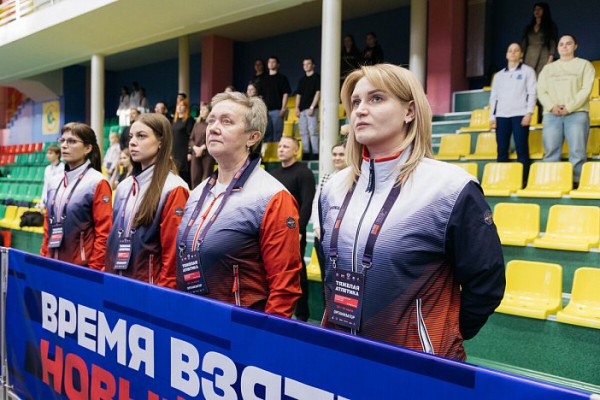 Лучшие тяжелоатлеты России померились силой в Сургутском районе Лучшие тяжелоатлеты России померились силой в Сургутском районе