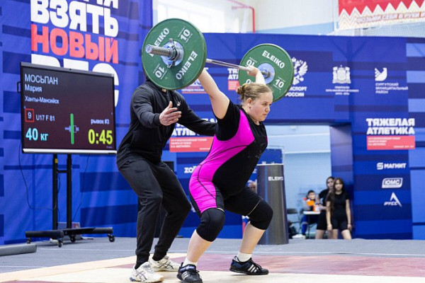 Лучшие тяжелоатлеты России померились силой в Сургутском районе Лучшие тяжелоатлеты России померились силой в Сургутском районе