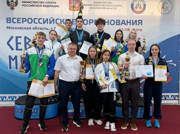 Сборная ХМАО вошла в тройку лучших на соревнованиях по северному многоборью