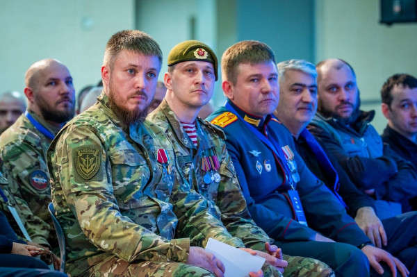 В Югре предложили ввести сертификаты на зубное протезирование для ветеранов СВО