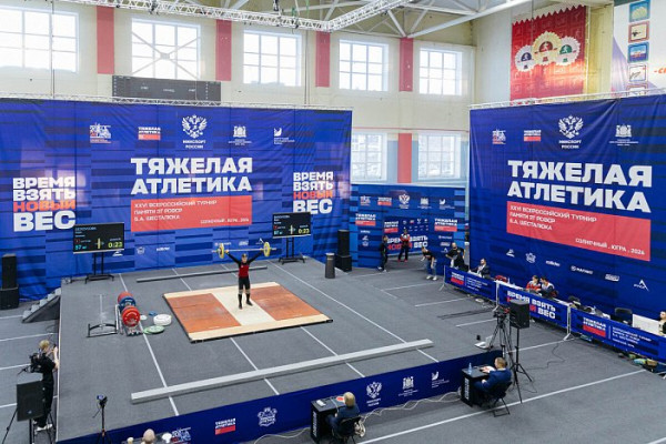 Лучшие тяжелоатлеты России померились силой в Сургутском районе Лучшие тяжелоатлеты России померились силой в Сургутском районе
