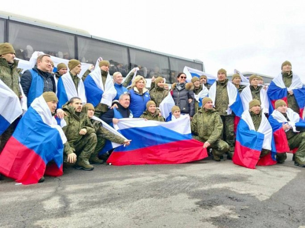 Россия вернула из украинского плена четырех военнослужащих из ХМАО