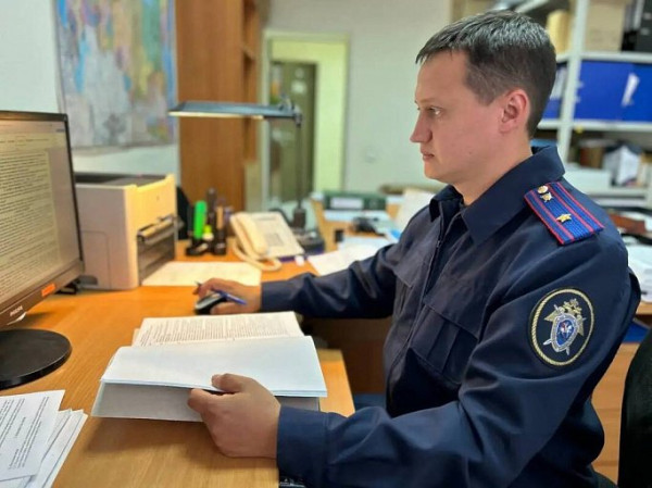 В ХМАО начальника РЭО ГИБДД арестовали по делу о взятках