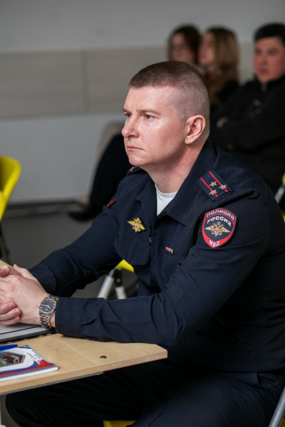 В Сургуте полицейские приняли участие в I Региональной конференции по актуальным вопросам деятельности правоохранительных органов Югры