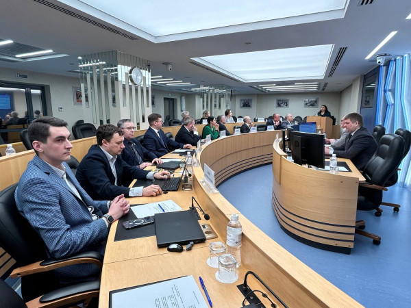 Сегодня в Думу Сургута приехали коллеги из Нижневартовска, чтобы принять участие в работе &laquo;круглого стола&raquo; по инициативным проектам