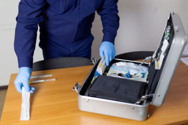 ​В Сургуте мужчина зарезал жену во время ссоры &ndash; его арестовали