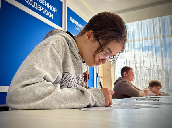 Партийный проект &laquo;Единой России&raquo; собрал на &laquo;Диктант Победы&raquo; 15 тысяч жителей Югры