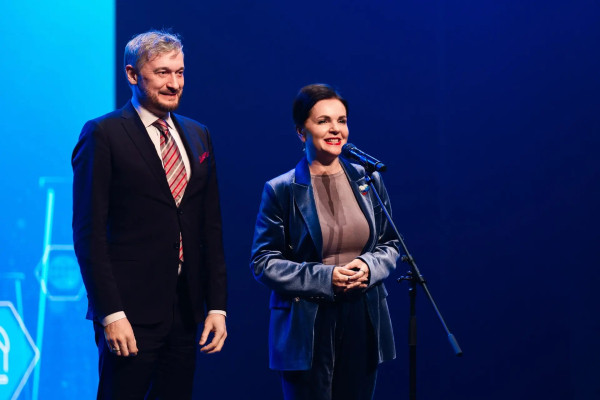 В Ханты-Мансийске подвели итоги форума «Нефтяная столица» В Ханты-Мансийске подвели итоги форума «Нефтяная столица»