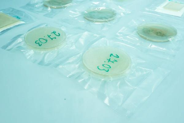 В Югре создали повязки для быстрого заживления ран