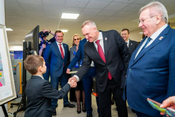 На форуме в Сургуте единоросcы представили более 100 социально значимых инициатив