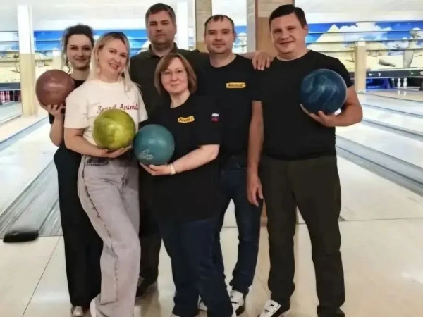 Третье место заняла команда "Восход" в соревнованиях по боулингу!