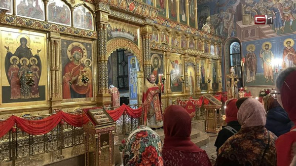 Как верующие сургутяне встретили Пасху. ФОТО Как верующие сургутяне встретили Пасху. ФОТО