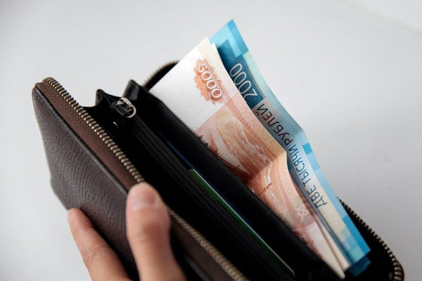 Пенсионные и социальные выплаты жителям ХМАО за май выплатят досрочно