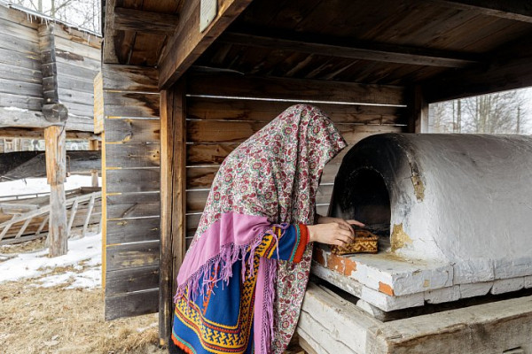 В Сургуте с размахом отметили Вороний день, древний праздник обских угров В Сургуте с размахом отметили Вороний день, древний праздник обских угров