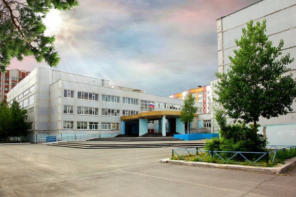 В Сургуте школа перешла на дистант из-за трещин. Прокуратура начала проверку В Сургуте школа перешла на дистант из-за трещин. Прокуратура начала проверку