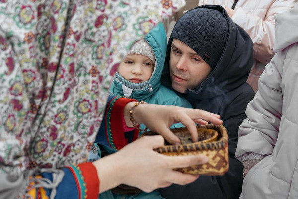 В Сургуте с размахом отметили Вороний день, древний праздник обских угров В Сургуте с размахом отметили Вороний день, древний праздник обских угров