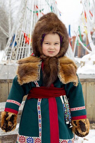 В Сургуте с размахом отметили Вороний день, древний праздник обских угров В Сургуте с размахом отметили Вороний день, древний праздник обских угров