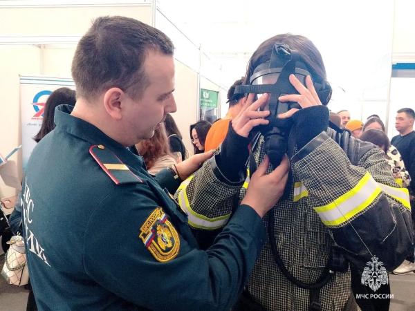 Региональный этап Всероссийской ярмарки трудоустройства прошёл в Сургуте