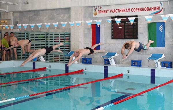 Зачем руководители сургутских нефтяников вышли на старт и кто оказался сильнее