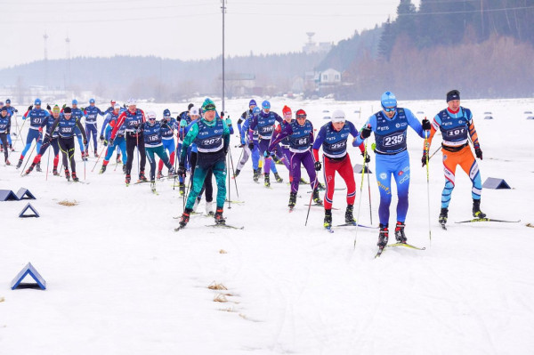 Участники Югорского лыжного марафона поблагодарили организаторов за подготовку трассы