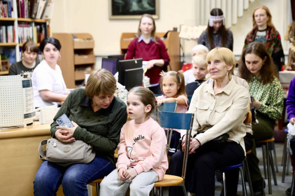 Многообразие культур в одной библиотеке: &laquo;Библионочь &ndash; 2026&raquo; объединила более 1200 участников в Сургуте