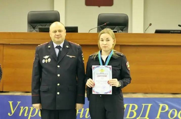 В Ханты-Мансийске прошли соревнования по служебному двоеборью и лыжным гонкам среди сотрудников МВД