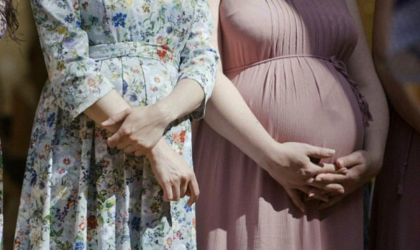 В ХМАО 55 студенток получают пособия по беременности