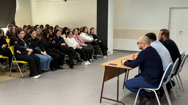 В рамках акции &laquo;Чистое поколение&raquo; правоохранители Сургута проводят ряд профилактических мероприятий со студентами