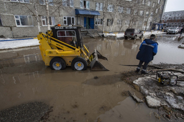 Сургут и Сургутский район готовятся к раннему паводку и ледоходу, им помогает морозная погода Сургут и Сургутский район готовятся к раннему паводку и ледоходу, им помогает морозная погода