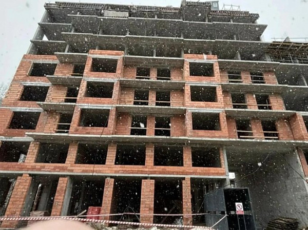 В Сургуте погиб рабочий, упав с высоты при строительстве многоэтажного дома В Сургуте погиб рабочий, упав с высоты при строительстве многоэтажного дома