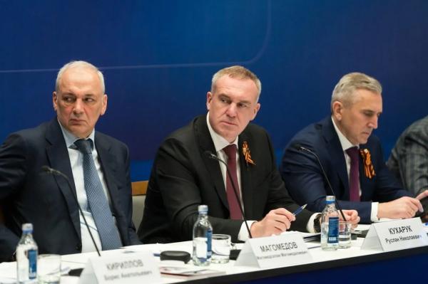 Губернатор Югры рассказал коллегам из УрФО об опыте региона по противодействию нелегальной миграции