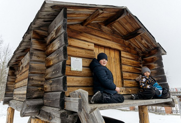 В Сургуте с размахом отметили Вороний день, древний праздник обских угров В Сургуте с размахом отметили Вороний день, древний праздник обских угров