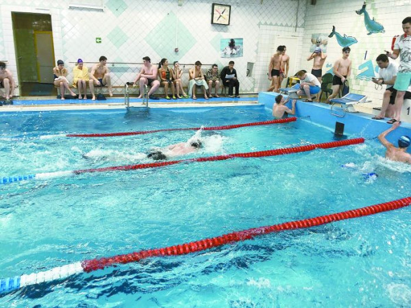 ​Депутаты Сургута потребовали объяснений по затянувшемуся ремонту бассейна &laquo;Дельфин&raquo;