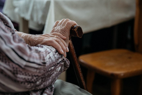 В ХМАО 19 тысяч человек старше 80 лет получают повышенную пенсию за старость