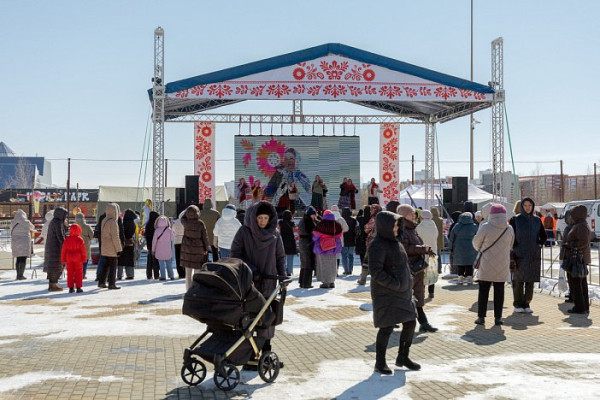 Жители Сургута впервые с размахом отметили Красную горку