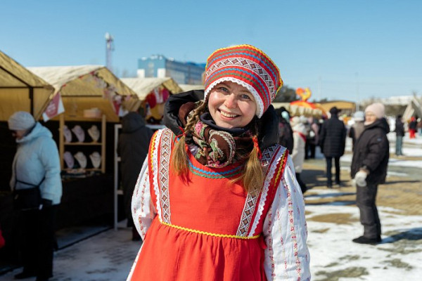 Жители Сургута впервые с размахом отметили Красную горку
