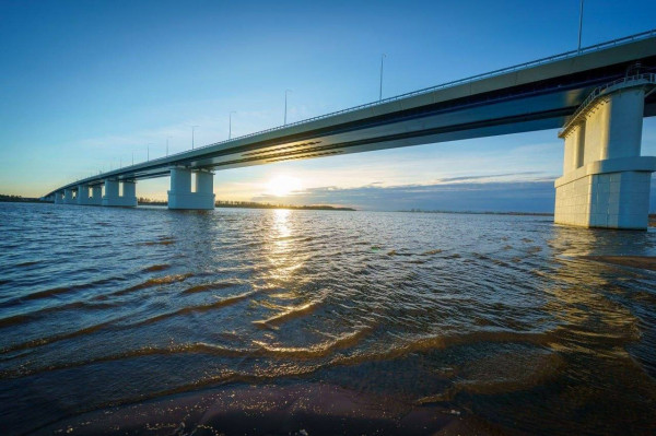 &laquo;Звезду Оби&raquo; планируют украсить архитектурной подсветкой &mdash; так мостовой переход станет заметнее и будет лучше соответствовать своему звучному названию