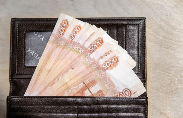 Сургутский суд оштрафовал предпринимателя на 125 тысяч за нелегального работника Сургутский суд оштрафовал предпринимателя на 125 тысяч за нелегального работника