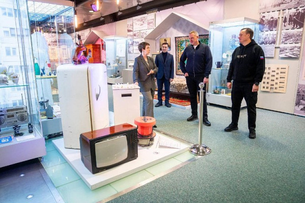 Губернатор Югры Руслан Кухарук посетил краеведческий музей Сургута