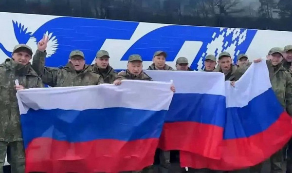 После обмена военнопленными на Родину вернулся солдат из Сургута