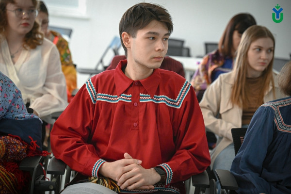 В Ханты-Мансийске прошел I региональный слет студентов обско-угорских народов