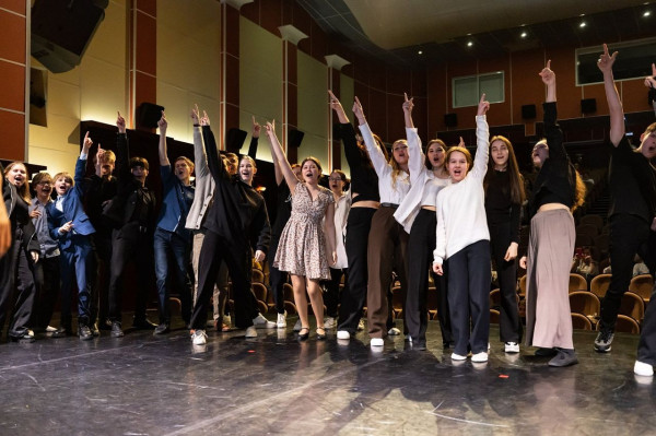 Двое абитуриентов из Югры прошли онлайн-кастинг в ГИТИС