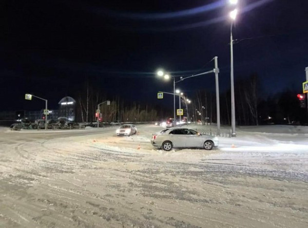 Трое детей пострадали в ДТП в Югре за выходные