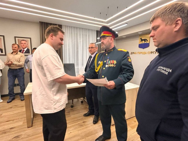 Сегодня я вместе со своим другом гвардии-сержантом, командиром медицинского взвода, ветераном СВО Алексеем Двуличанским вручил восемь медалей &laquo;За содействие СВО&raquo;, которые нам передали бойцы войсковой части 34491 (г. Макеевка)