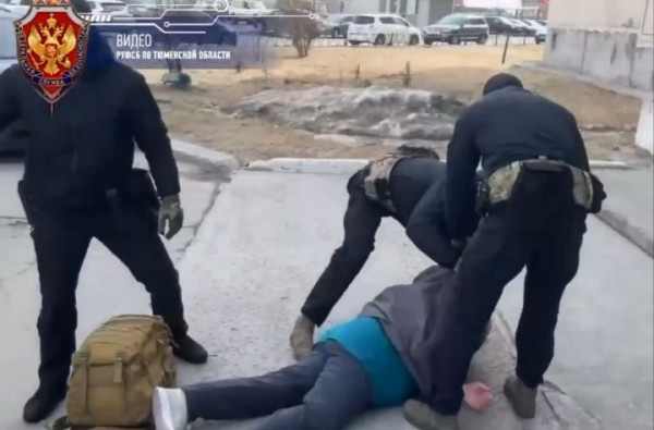 Житель Надыма деньгами поддерживал организацию терактов в России Житель Надыма деньгами поддерживал организацию терактов в России