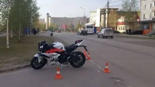 Одиннадцатилетняя девочка попала под колеса мотоцикла в Югре Одиннадцатилетняя девочка попала под колеса мотоцикла в Югре